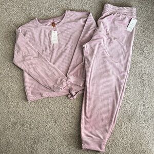 Women's Ribbed Pink Pajama Set - Long Sleeve Top & Jogger Pants